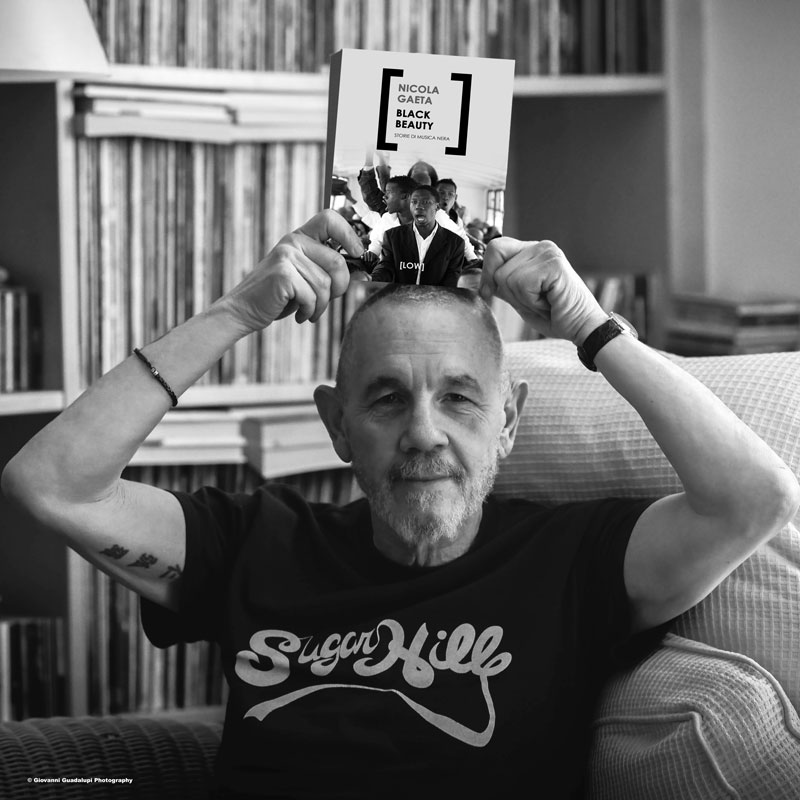 nicola-gaeta-con-libro3